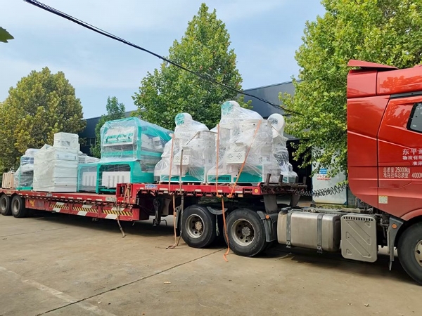 裝車發(fā)貨現(xiàn)場